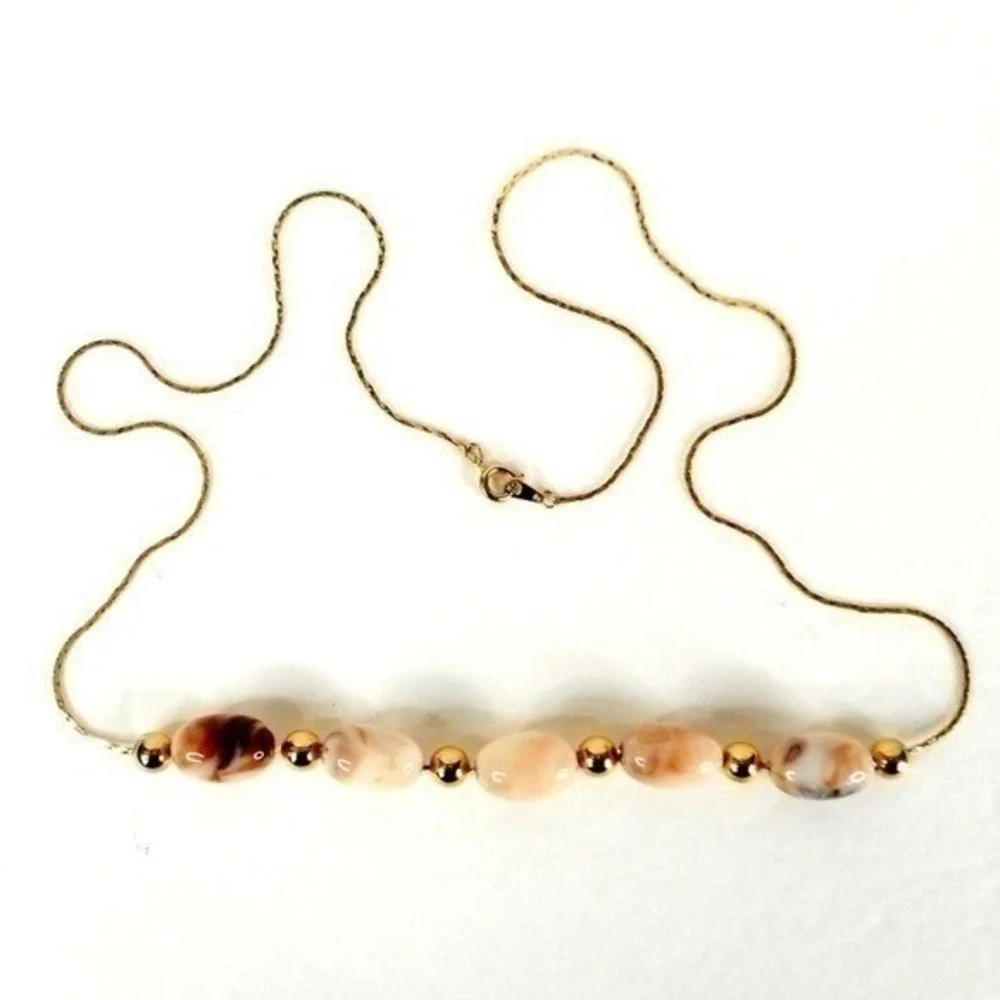 Vtg Gold Tone Chain Fashion Necklace with‎ Oval Agate Style Beaded Pendant 1980s
